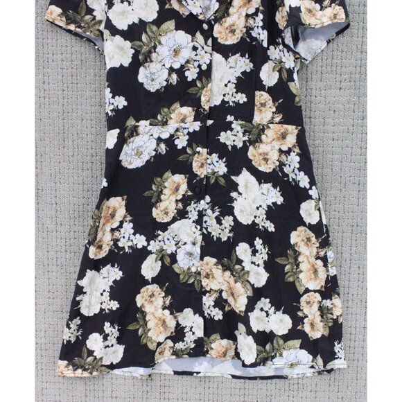 Rihoas Mini Dress Womens Black Floral Button Up Short Sleeve Size Medium NWT - Picture 3 of 7